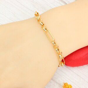 "Trendy Handmade Bracelet – A Thoughtful Gift for Girls & Women | UNVRC1506